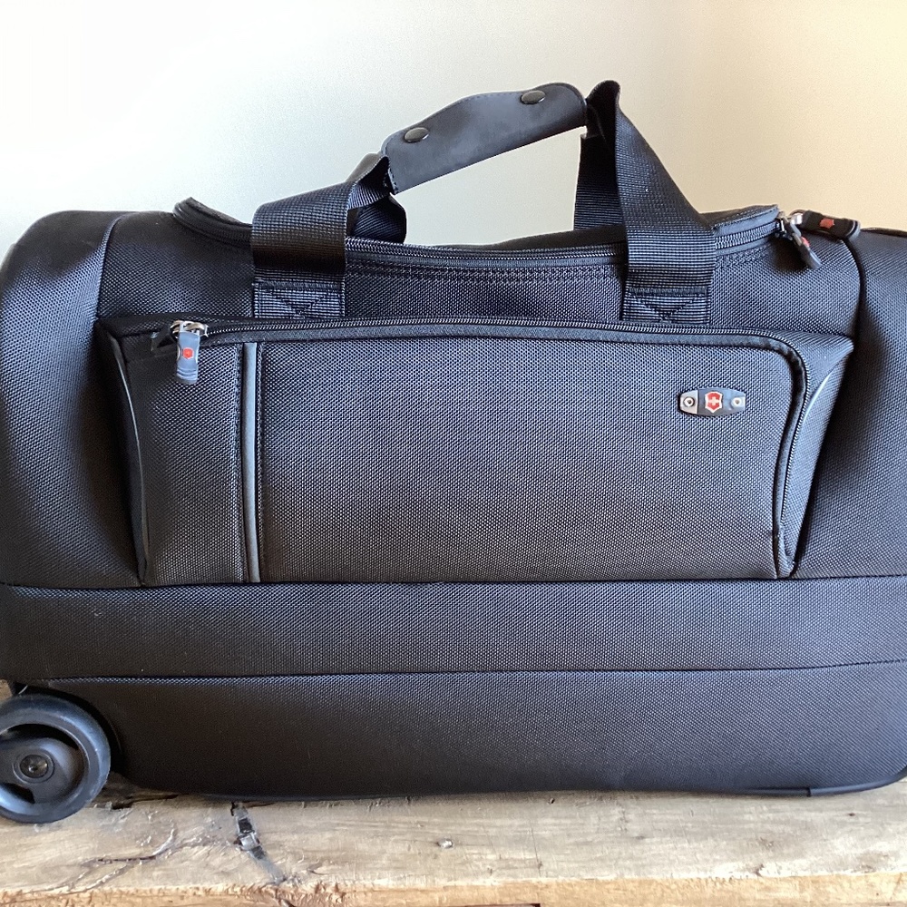 Victorinox wheeled duffel bag, black, carry on size